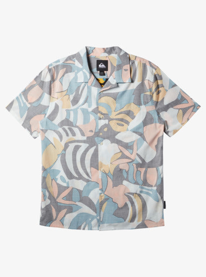 Quiksilver Beach Club Casual Short Sleeved Shirt in Larkspur